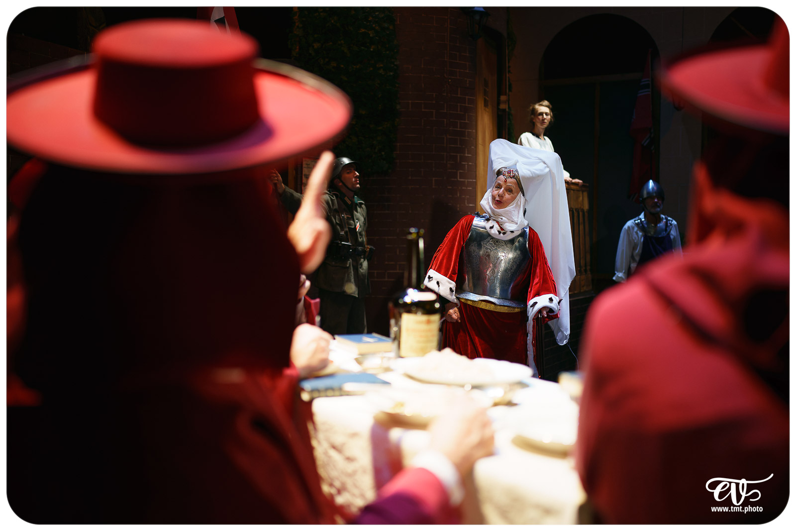 LES VISIONS DE SIMONE MACHARD (CIE LA CLAQUE)